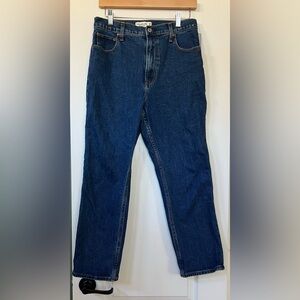 Abercrombie & Fitch The Ankle Straight High Rise jean
